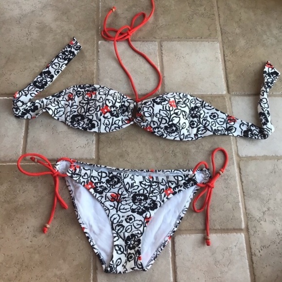 American Eagle Outfitters Other - American Eagle black and white floral bikini S